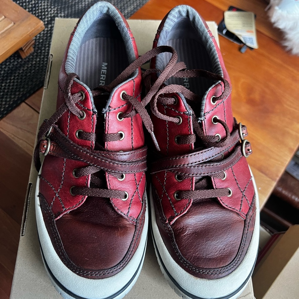 Merrell Vesta red sneakers